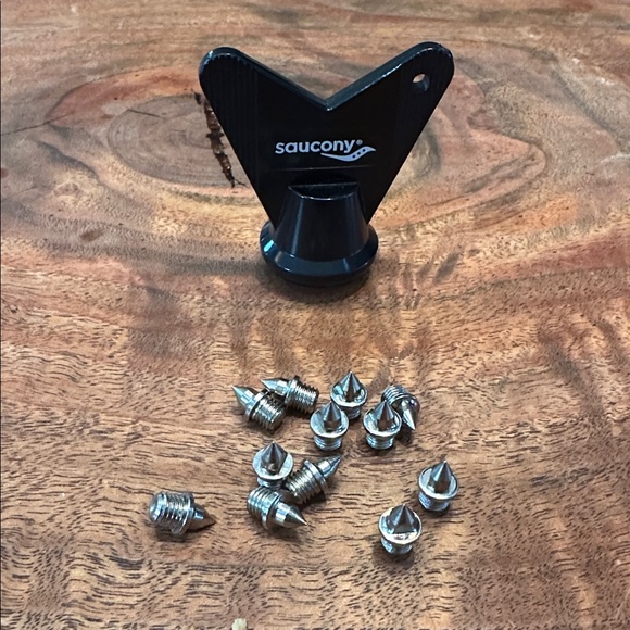 Saucony Racing Spikes - Picture 11 of 12